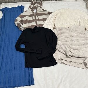 🌷 Bundle of 5 Woman’s Clothing Size S/M